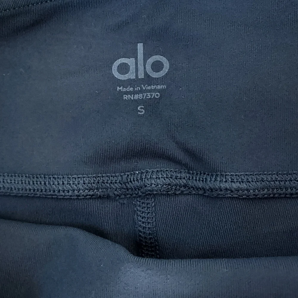 ALO Yoga NEW Anthracite Gray Moto Legging Small - Picture 6 of 8